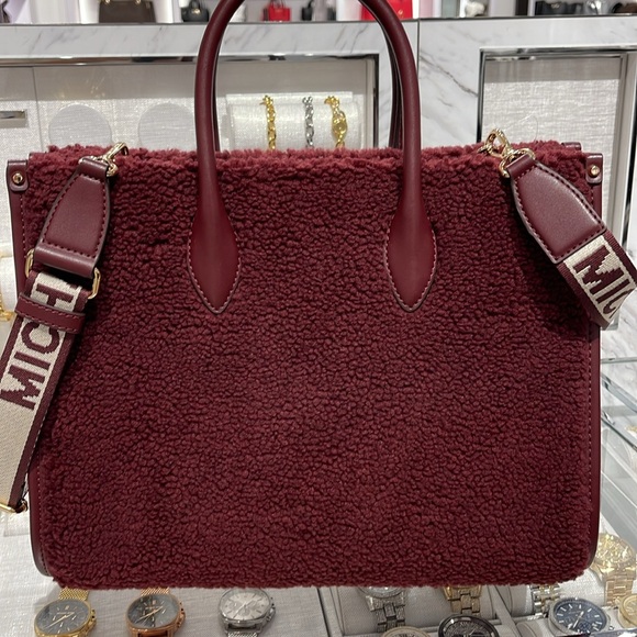 Michael Kors Medium SHEARLING MIRELLA Tote
Shoulder Bag 
Oxblood 
NWT - Picture 10 of 16